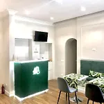 Ad Tritone Guest house 4*