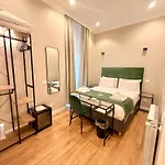 Ad Tritone Guest house Rome