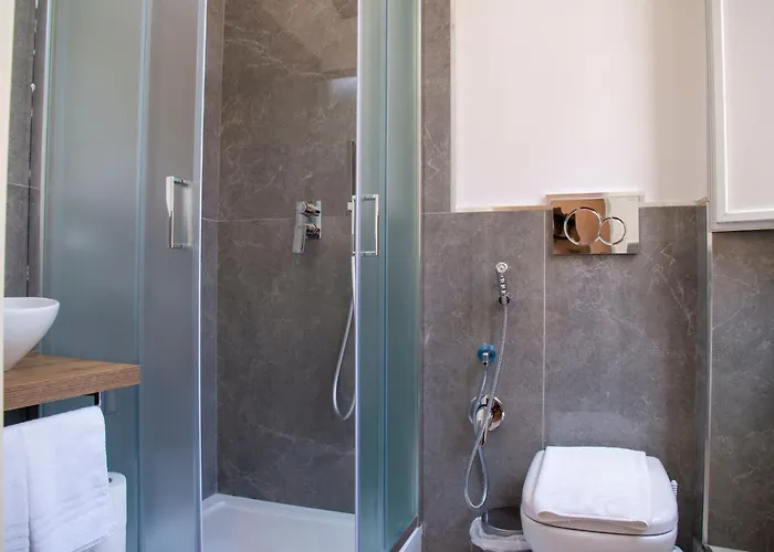 Affittacamere Ad Tritone 4*