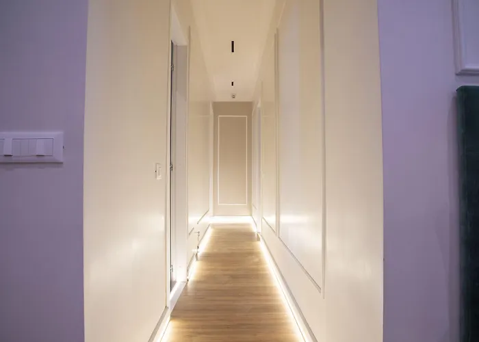 Ad Tritone Affittacamere 4*