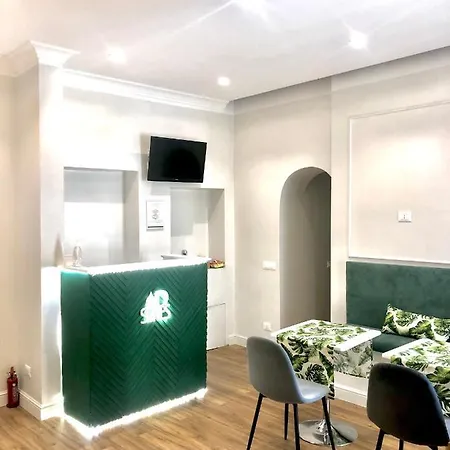 Ad Tritone Affittacamere 4*