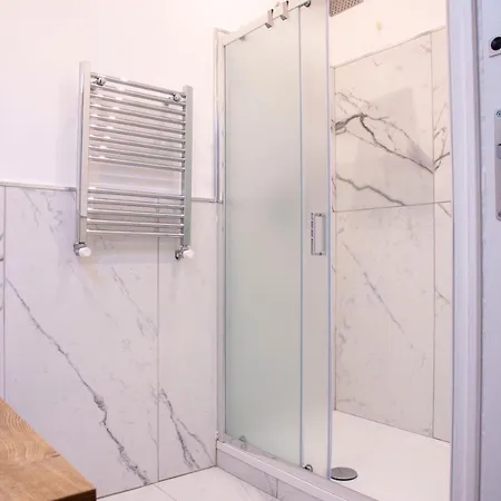 Ad Tritone Gæstehus 4*